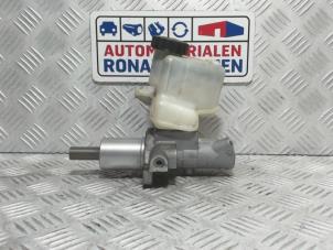 Used Master cylinder Mercedes E Estate (S212) E-250 CDI 16V BlueEfficiency Price € 50,00 Margin scheme offered by Automaterialen Ronald Morien B.V.