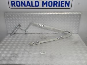 Used Roof curtain airbag, right Renault Clio III (BR/CR) 1.2 16V 75 Price € 41,30 Margin scheme offered by Automaterialen Ronald Morien B.V.
