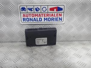 Używane Modul telefoniczny Ford Fiesta Cena € 69,00 Procedura marży oferowane przez Automaterialen Ronald Morien B.V.