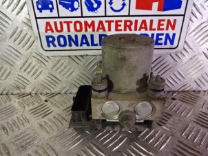 Used ABS pump Opel Vivaro Price € 145,00 Margin scheme offered by Automaterialen Ronald Morien B.V.