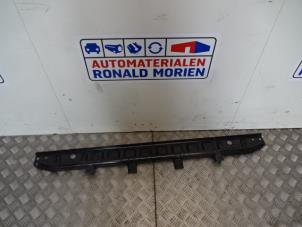 Used Radiator bar Landrover Discovery Sport (LC) 2.2 sd4 16V Price € 82,60 Margin scheme offered by Automaterialen Ronald Morien B.V.