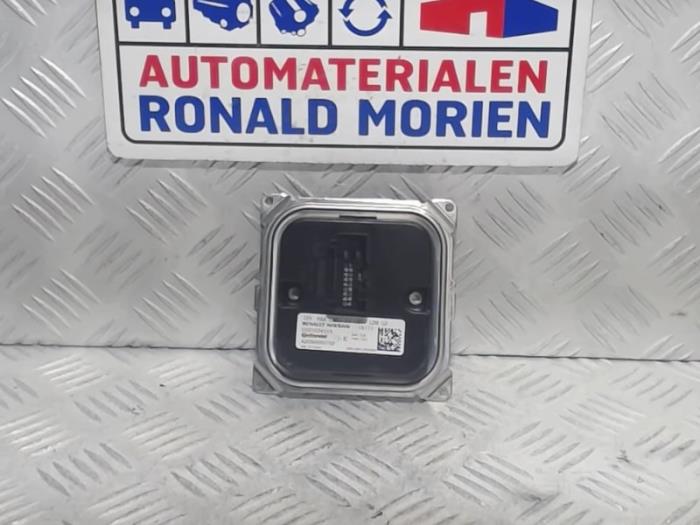 Usagé Ordinateur éclairage Renault Captur I (2R) 0.9 Energy TCE 12V Prix € 16,50 Règlement à la marge proposé par Automaterialen Ronald Morien B.V.