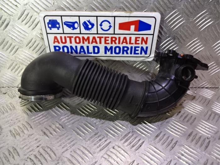 Sd4 Intake Air intake hose Landrover Discovery Sport 2.2 sd4 16V - LR072119