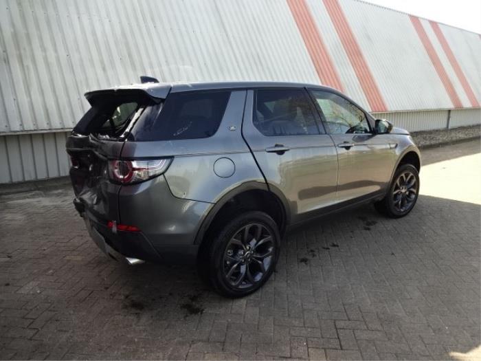 Spoiler from a Land Rover Discovery Sport (LC) 2.2 sd4 16V 2019