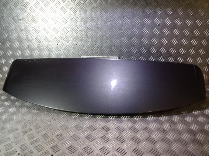 Spoiler from a Land Rover Discovery Sport (LC) 2.2 sd4 16V 2019