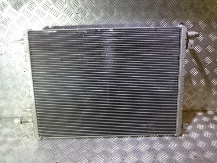 Radiator from a Land Rover Discovery Sport (LC) 2.2 sd4 16V 2019