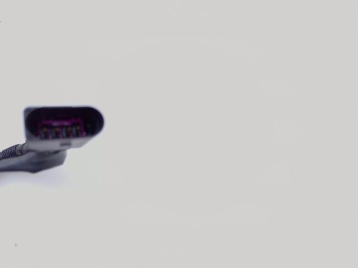 Lambda probe from a Volkswagen Scirocco (137/13AD) 2.0 TSI 16V 2017