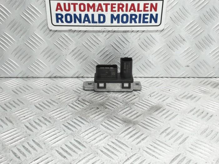 Landrover Discovery Glow plug relays stock