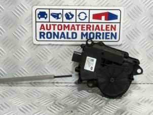 Gebrauchte Heckklappe Motor Landrover Discovery Sport (LC) 2.2 sd4 16V Preis € 45,00 Margenregelung angeboten von Automaterialen Ronald Morien B.V.