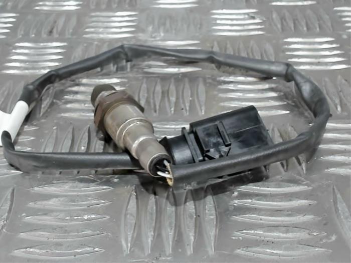Usagé Sonde lambda Audi A5 (F53/F5P) 2.0 40 TFSI Mild Hybrid 16V Prix € 75,00 Prix TTC proposé par Automaterialen Ronald Morien B.V.