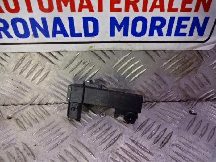 Begagnade Larmsensor Ford EcoSport (JK8) 1.5 TDCi Pris € 10,00 Marginaltabell erbjuds av Automaterialen Ronald Morien B.V.