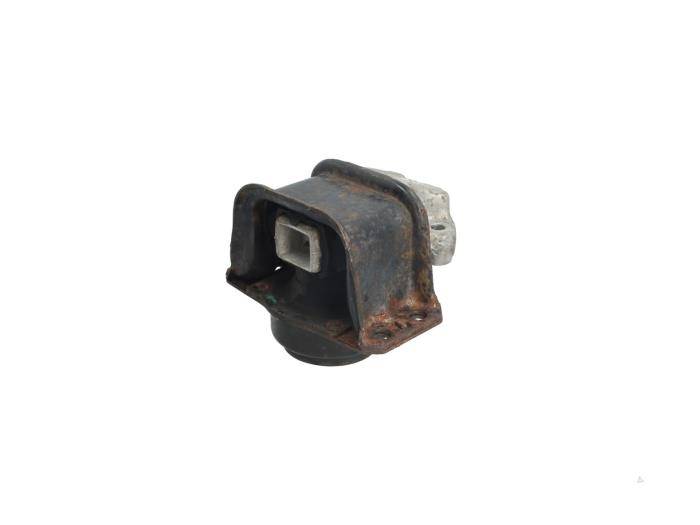 Used Engine mount Peugeot Partner Tepee (7A/B/C/D/E/F/G/J/P/S) 1.6 HDI 90 16V Phase 1 Price € 19,00 Margin scheme offered by Automaterialen Ronald Morien B.V.
