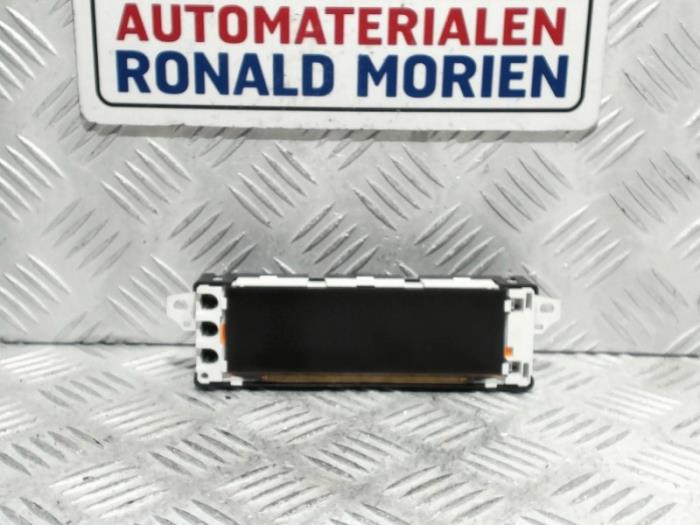 Begagnade Innerdisplay Peugeot Partner Tepee (7A/B/C/D/E/F/G/J/P/S) 1.6 HDI 90 16V Phase 1 Pris € 65,00 Marginaltabell erbjuds av Automaterialen Ronald Morien B.V.