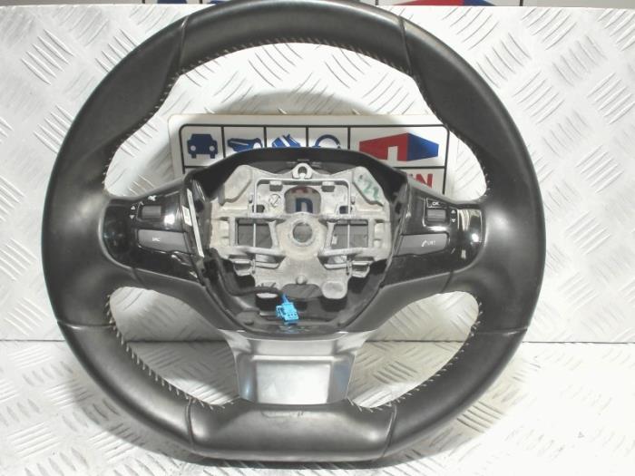 Gebrauchte Lenkrad Peugeot 308 SW (L4/L9/LC/LJ/LR) 1.6 BlueHDi 120 Preis € 39,00 Margenregelung angeboten von Automaterialen Ronald Morien B.V.