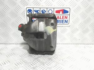 Used Front brake calliper, left Peugeot 308 SW (L4/L9/LC/LJ/LR) 1.6 BlueHDi 120 Price € 29,00 Margin scheme offered by Automaterialen Ronald Morien B.V.