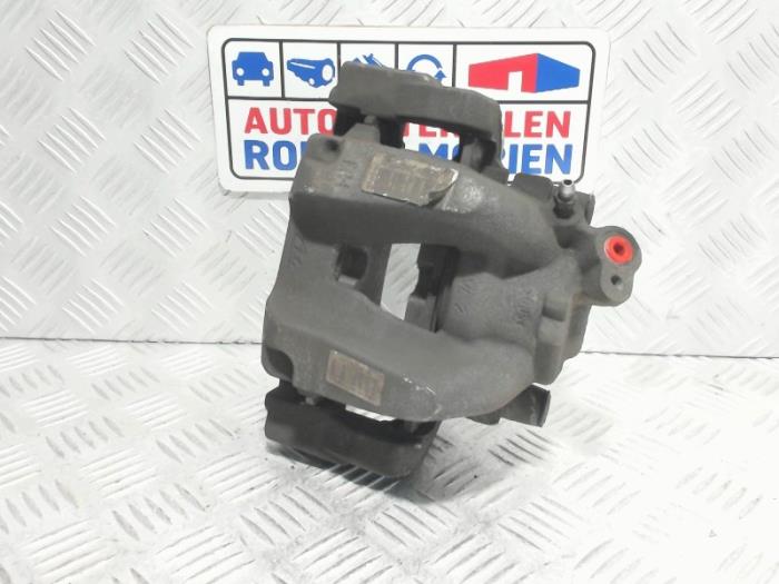 Gebrauchte Bremszange rechts vorne Citroen C4 Spacetourer (3D/3E) 1.6 BlueHDI 120 Preis € 45,00 Margenregelung angeboten von Automaterialen Ronald Morien B.V.