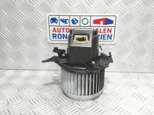 Used Heating and ventilation fan motor Citroen C4 Grand Picasso (3A) 1.6 BlueHDI 120 Price € 95,00 Margin scheme offered by Automaterialen Ronald Morien B.V.