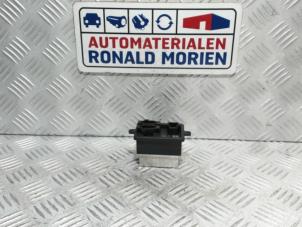 Used Heater resistor Citroen C4 Grand Picasso (3A) 1.6 BlueHDI 120 Price € 29,00 Margin scheme offered by Automaterialen Ronald Morien B.V.
