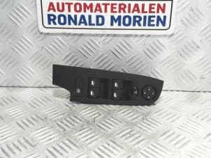 Używane Przelacznik elektrycznej szyby Citroen C4 Grand Picasso (3A) 1.6 BlueHDI 120 Cena € 49,00 Procedura marży oferowane przez Automaterialen Ronald Morien B.V.
