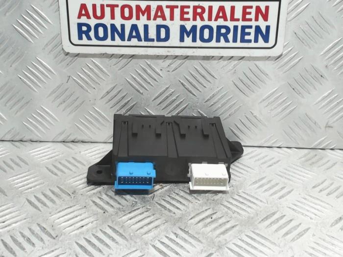Module alarme d'un Citroën C4 Grand Picasso (3A) 1.6 BlueHDI 120 2018