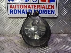 Used Fog light, front right Seat Leon (1P1) 1.9 TDI 105 Price € 15,00 Margin scheme offered by Automaterialen Ronald Morien B.V.