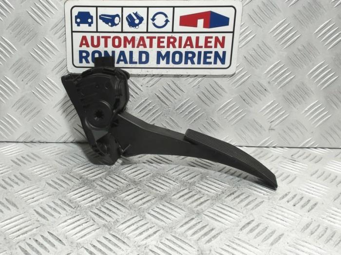 Opel Astra Throttle pedal position sensors stock