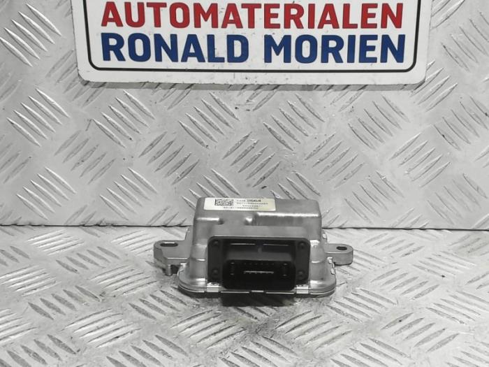 Usagé Module pompe carburant Opel Astra K Sports Tourer 1.0 Turbo 12V Prix € 25,00 Règlement à la marge proposé par Automaterialen Ronald Morien B.V.