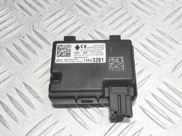 Używane Antena Opel Astra K Sports Tourer 1.0 Turbo 12V Cena € 10,00 Procedura marży oferowane przez Automaterialen Ronald Morien B.V.