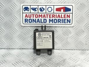 Usados Módulo (varios) Audi A4 Cabrio (B7) 2.0 TFSI 20V Precio € 39,00 Norma de margen ofrecido por Automaterialen Ronald Morien B.V.