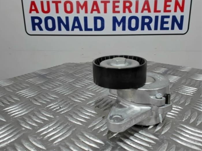 Nuevos Tensor correa múltiple Seat Tarraco 2.0 TDI 190 4Drive 16V Precio € 18,15 IVA incluido ofrecido por Automaterialen Ronald Morien B.V.