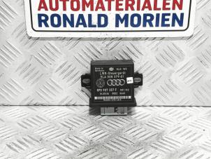 Usados Ordenadores de iluminición de curva Audi A4 Cabrio (B7) 2.0 TFSI 20V Precio € 35,00 Norma de margen ofrecido por Automaterialen Ronald Morien B.V.