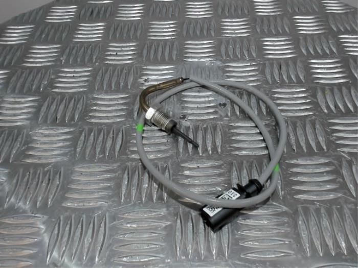 Gebrauchte Auspuff Temperatursensor Volkswagen Touran (5T1) 2.0 TDI 150 Preis € 25,00 Mit Mehrwertsteuer angeboten von Automaterialen Ronald Morien B.V.