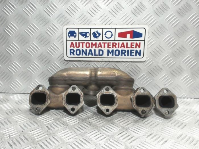 Gebrauchte Abgaskrümmer Audi A8 (D3) 4.0 TDI V8 32V Quattro Preis € 25,00 Margenregelung angeboten von Automaterialen Ronald Morien B.V.