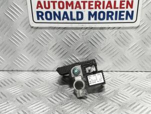 Usagé Borne de batterie Opel Mokka/Mokka X 1.4 Turbo 16V 4x2 Prix € 25,00 Règlement à la marge proposé par Automaterialen Ronald Morien B.V.