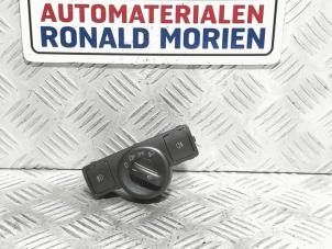 Used Light switch Volkswagen Phaeton (3D) 5.0 V10 TDI 4Motion Price € 25,00 Margin scheme offered by Automaterialen Ronald Morien B.V.
