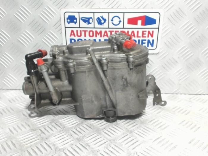 Begagnade Bränslefilterhus Volkswagen Phaeton (3D) 5.0 V10 TDI 4Motion Pris € 195,00 Marginaltabell erbjuds av Automaterialen Ronald Morien B.V.