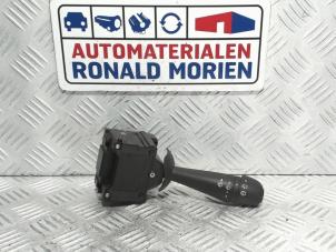 Gebrauchte Scheibenwischer Schalter Dacia Sandero II 1.2 16V Preis € 35,00 Margenregelung angeboten von Automaterialen Ronald Morien B.V.