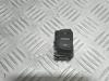 Commutateur vitre électrique d'un Dacia Sandero II, 2012 1.2 16V, Berline avec hayon arrière, Essence, 1.149cc, 55kW (75pk), FWD, D4F732; D4FF7, 2012-10 / 2017-02, 5SDAG; 5SRAG 2013