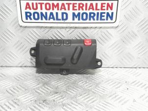 Usados Interruptor de ajuste de asiento Skoda Superb (3U4) 2.5 TDI V6 24V Precio € 25,00 Norma de margen ofrecido por Automaterialen Ronald Morien B.V.