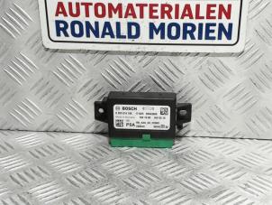 Usagé Ordinateur aide au stationnement Peugeot 308 (L3/L8/LB/LH/LP) 1.6 BlueHDi 120 Prix € 59,00 Règlement à la marge proposé par Automaterialen Ronald Morien B.V.