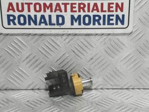 Used PCV valve Peugeot 308 (L3/L8/LB/LH/LP) 1.6 BlueHDi 120 Price € 15,00 Margin scheme offered by Automaterialen Ronald Morien B.V.