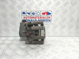 Used Rear brake calliper, right Peugeot 308 (L3/L8/LB/LH/LP) 1.6 BlueHDi 120 Price € 75,00 Margin scheme offered by Automaterialen Ronald Morien B.V.