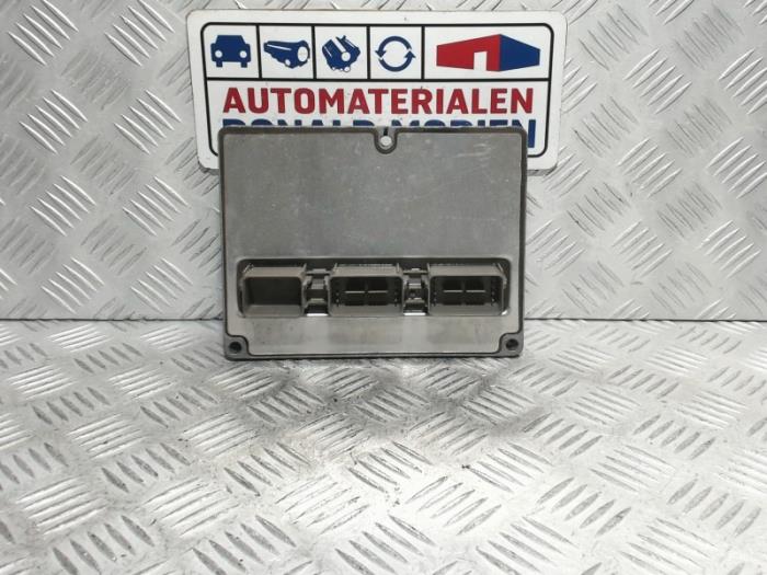 Used Engine management computer Ford Focus 2 2.0 16V Price € 95,00 Margin scheme offered by Automaterialen Ronald Morien B.V.