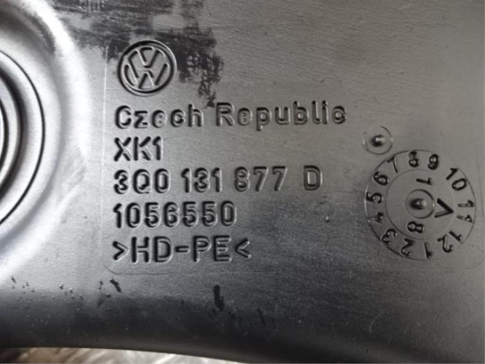Zbiornik AdBlue z Volkswagen Passat Variant (3G5) 2.0 TDI 16V 150 2019