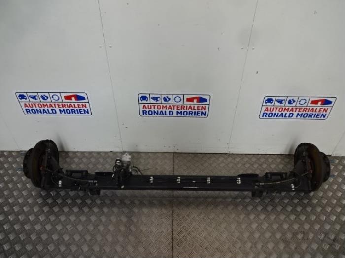 Usagé Train arrière complet Ford Transit 2.0 TDCi 16V EcoBlue 185 Prix € 295,00 Prix TTC proposé par Automaterialen Ronald Morien B.V.