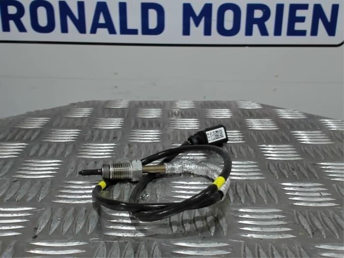Usagé Sensor température d’échappement Volkswagen Crafter (SY) 2.0 TDI FWD Prix € 25,00 Prix TTC proposé par Automaterialen Ronald Morien B.V.
