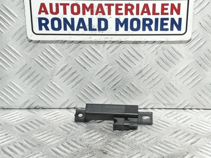 Używane Antena Nissan Juke (F15) 1.6 16V Cena € 10,00 Procedura marży oferowane przez Automaterialen Ronald Morien B.V.