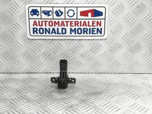 Używane Kamera przednia Nissan Juke (F15) Cena € 145,00 Procedura marży oferowane przez Automaterialen Ronald Morien B.V.