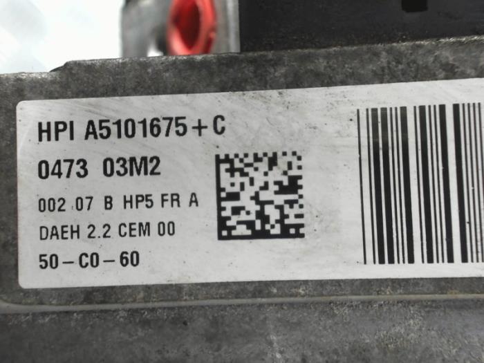Bomba de dirección asistida de un Peugeot 508 SW (8E/8U) 1.6 HDiF 16V 2013