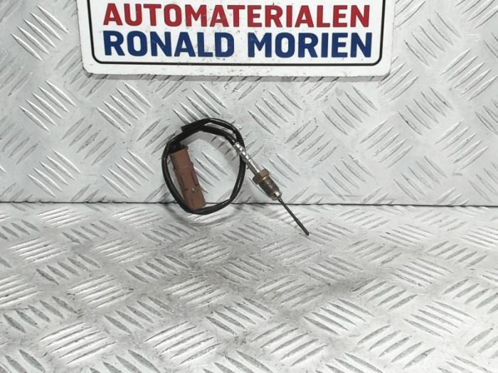 Usagé Sensor température d’échappement Peugeot 508 SW (8E/8U) 1.6 HDiF 16V Prix € 29,00 Règlement à la marge proposé par Automaterialen Ronald Morien B.V.